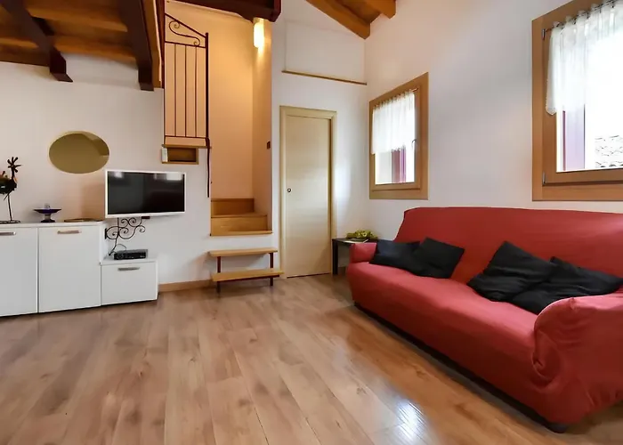 Gustet 5 - Prosecco Hills Holidays Apartman *